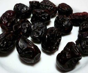 1. Kurma Ajwah