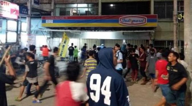 Salah satu mini market korban penjarahan di Penjaringan, Jakarta Utara. (Foto: liputan6)