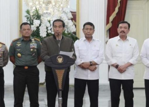 Presiden Jokowi dan jajaran di Istana Kepresidenan Jakarta> (foto ist)