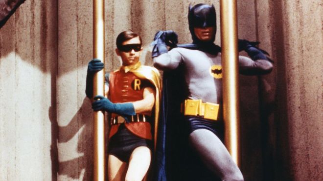 Adam West dan Burt Ward sebagai Batman dan Robin di serial TV 1960.(Foto: Fox /Greenway/Ko/REX / Shutterstock/BBC News)