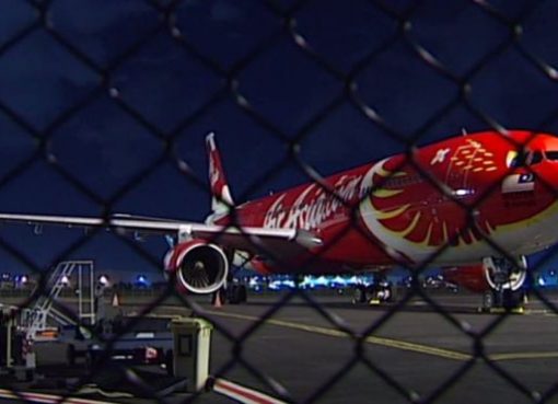 Pesawat AirAsia X yang mengalami masalah setelah mendarat di Brisbane. (Foto: ABC News/BBC News)