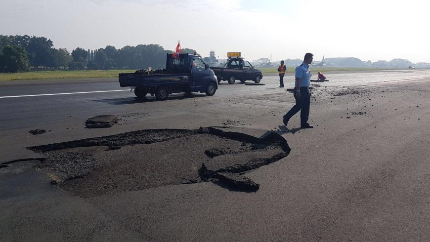 Runway Bandara Halim PK mengelupas, penerbangan haji dipindahkan ke Bandara Soeta.(Foto: Haji Kementerian Agama)