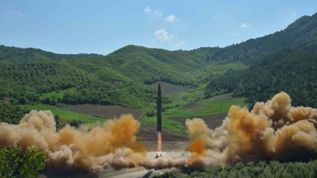 Media Korea Utara menyiarkan foto ini Selasa (4/7). (Foto: KCNA/BBC News)
