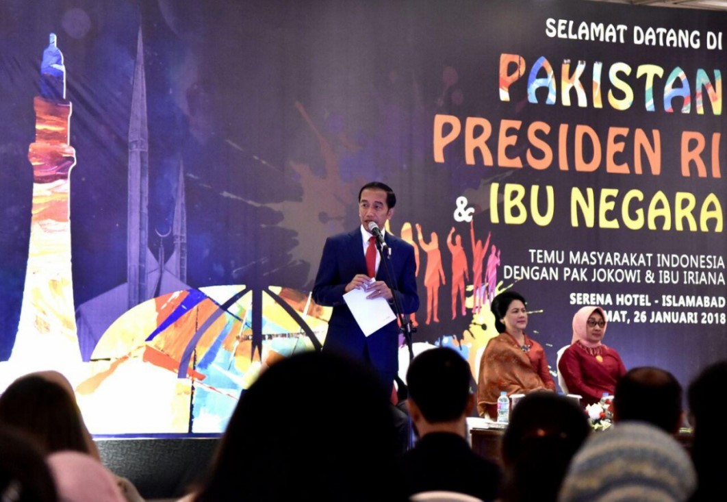 Presiden Joko Widodo saat bertemu WNI di Pakistan, Jumat.(Foto: biro pers Kemenag)