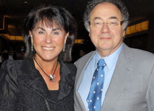 Pasangan Honey (kii) dan Barry Sherman terkenal karena penggalangan dana amal mereka.(Foto: Reuters/BBC News)