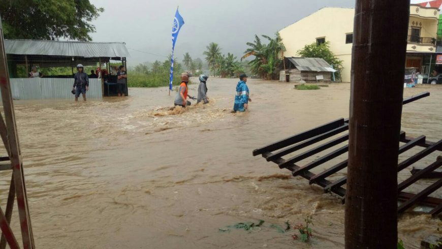 Banjir di Mamuju, Sulawesi Barat. (Foto: BNPB)