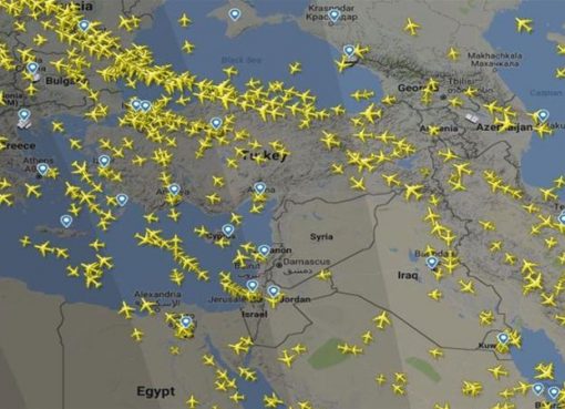 Peta yang menunjukkan penerbangan yang dialihkan setelah Euroncontrol mengeluarkan peringatan untuk menghindari Suriah (Sumber: FlightRadar24/Al Jazeera)