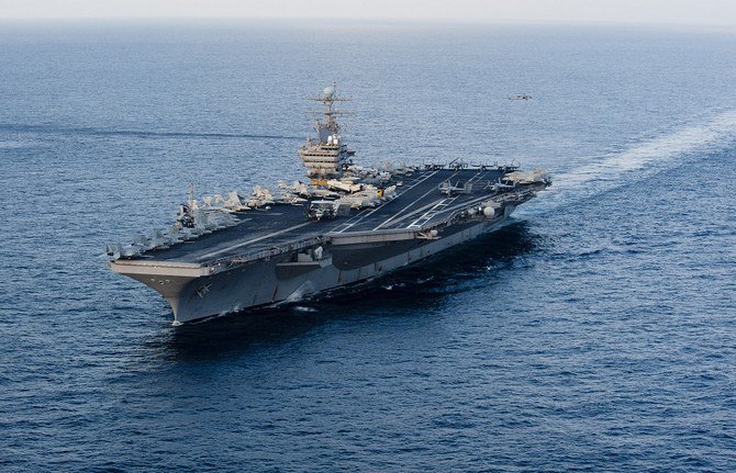 Kapal induk Abraham Lincoln dan pendukungnya berupa kapal dan pesawat tempur telah beroperasi di Laut Mediterania baru-baru ini. Foto (File AFP/Arab News)