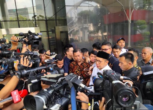 Menteri Agama Lukman Hakim Saifuddin saat tiba di Gedung KPK, Rabu (8/5). (Foto: https://kemenag.go.id)