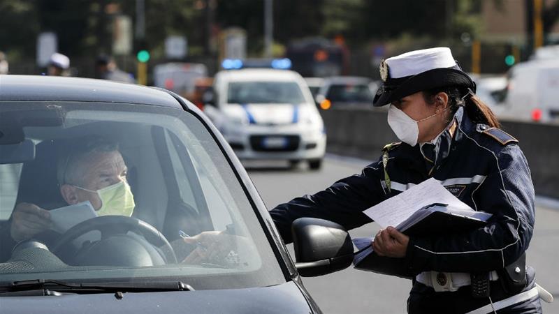 Italia meningkatkan pengamanan, memerintahkan semua bisnis yang tidak penting ditutup. (Foto: EPA/Al Jazeera)