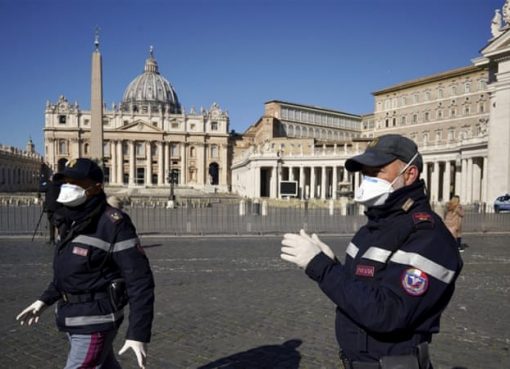 Italia pada hari Minggu lalu melaporkan terjdinya peningkatan besar dalam kematian akibat virus corona. Gambar menunjukan salah satu tempat di Italia. (Foto: AP/Al Jazeera)