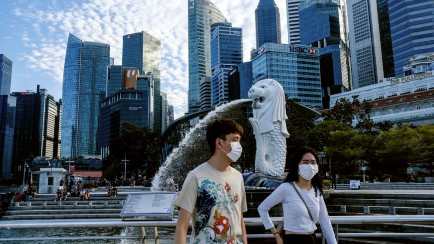 Ada 385 kasus yang dikonfirmasi terait virus corona di Singapura, 131 di antaranya telah pulih dan 16 dalam kondisi kritis. (Foto: AP/l Jazeera)