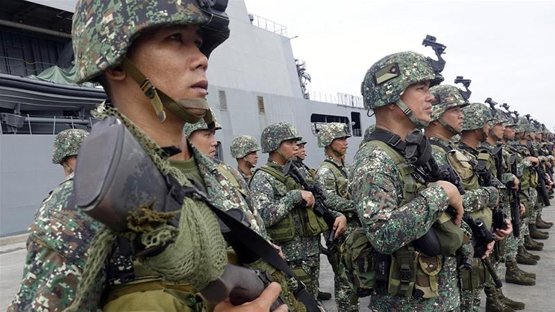Sebuah laporan militer mengatakan para penyerang diyakini dipimpin komandan Abu Sayyaf Radulan Sahiron dan Hatib Hajan Sawadjaan, yang dituduh melakukan penculikan karena tebusan dan pemenggalan.(Foto: File EPA/Al Jazeera)