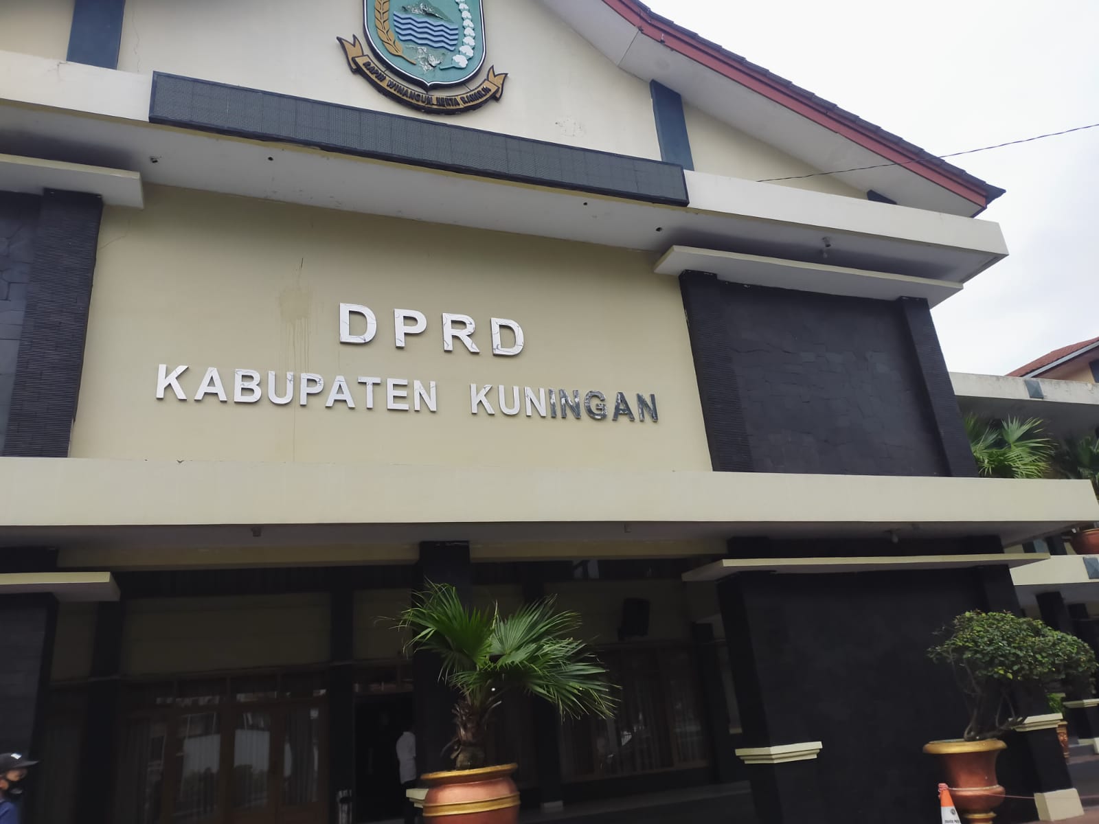  Foto zu PPKM Level 4, Reses Anggota DPRD Kuningan Diundur Hingga 10 Agustus 