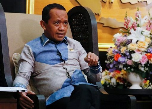 Menteri Investasi/Kepala BKPM Bahlil Lahadalia mengungkap Partai Golkar dalam kondisi genting atau lampu kuning.
