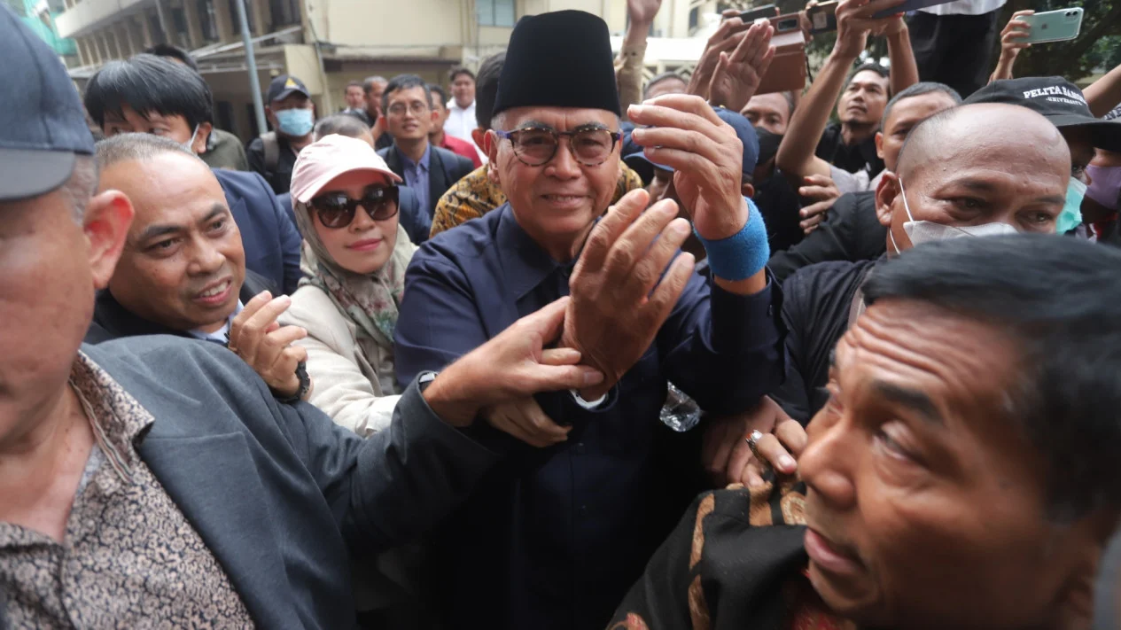 Panji Gumilang saat pemeriksaan di Bareskrim Polri.