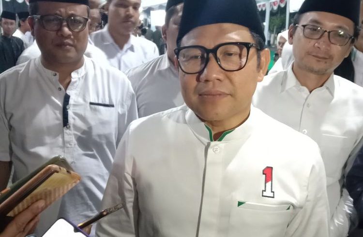 Ketua Umum DPP Partai Kebangkitan Bangsa (PKB) Muhaimin Iskandar, saat menghadiri acara Istighasah dan Doa Bersama untuk Keselamatan Bangsa di Pondok Pesantren Bahrul Ulum Tambakberas, Kabupaten Jombang, Jawa Timur,