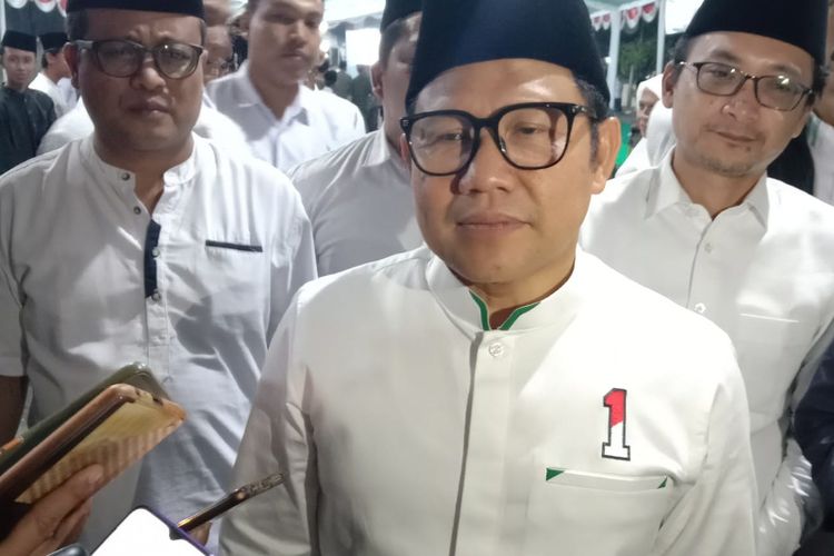 Ketua Umum DPP Partai Kebangkitan Bangsa (PKB) Muhaimin Iskandar, saat menghadiri acara Istighasah dan Doa Bersama untuk Keselamatan Bangsa di Pondok Pesantren Bahrul Ulum Tambakberas, Kabupaten Jombang, Jawa Timur,