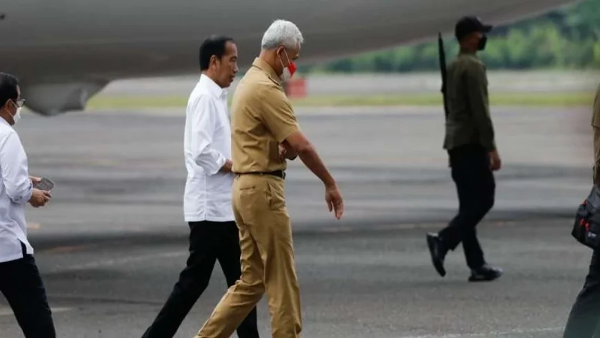 Presiden Joko Widodo (Jokowi) dan Gubernur Jateng Ganjar Pranowo'