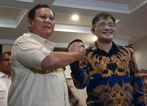 Ketum Partai Gerindra Prabowo Subianto dan polItikus PDIP Budiman Sudjatmiko.