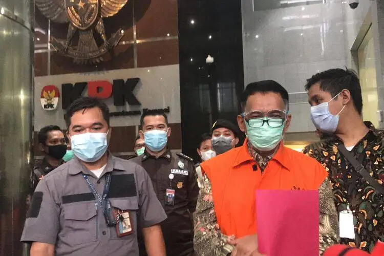 Jaksa meyakini Angin Prayitno bersalah menerima gratifikasi Rp29,5 miliar dan melakukan tindak pidana pencucian uang (TPPU) senilai Rp 44 miliar.