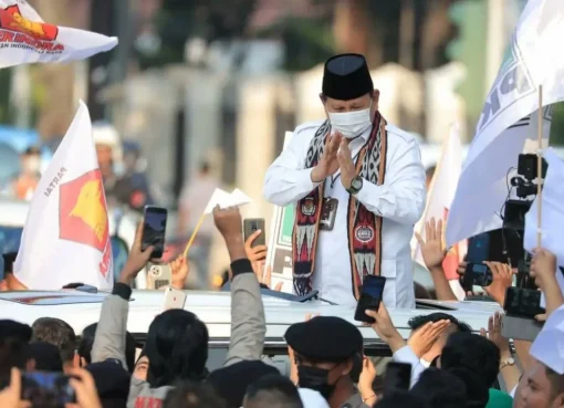 Ketua Umum Partai Gerindra Prabowo Subianto saat di KPU.
