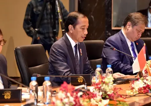 Pada akhir pertemuan bilateral, Jokowi dan PM Marape turut menyaksikan Memorandum Saling Pengertian tentang Kerja Sama di Bidang Pendidikan Tinggi yang ditandatangani oleh Menteri Luar Negeri Indonesia Retno Marsudi dan Menteri Pendidikan Tinggi Papua Nugini Don Polye.