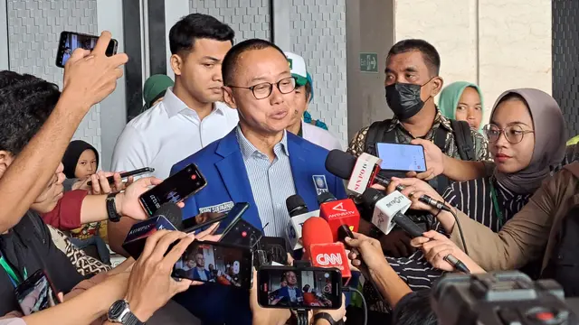 Sekretaris Jenderal Partai Amanat Nasional (PAN) Eddy Soeparno saat menghadiri MIlad ke-25 PBB di ICE BSD, Tangerang, Minggu (30/7/2023).