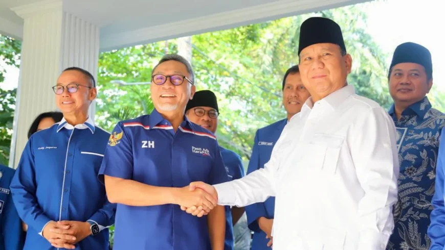 Ketua Umum PAN Zulkifli Hasan bertemu Ketua Umum Gerindra, Prabowo Subianto.