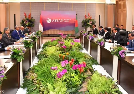 Presiden Jokowi melakukan pertemuan bilateral dengan Presiden Bangladesh disela-sela KTT ASEAN di Jakarta, Rabu (6/9/2023).