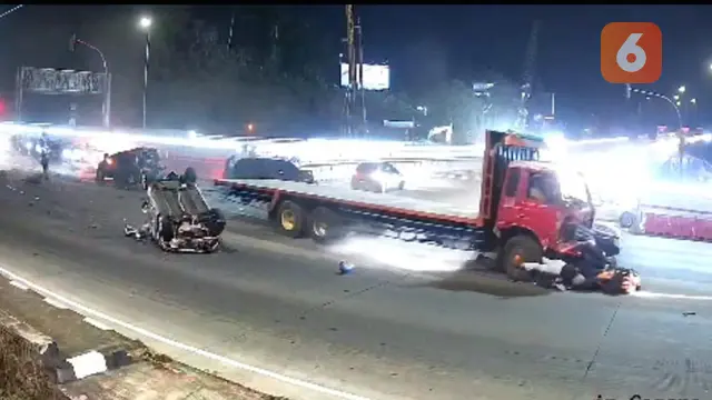 Kecelkaan di Tol Bawen.