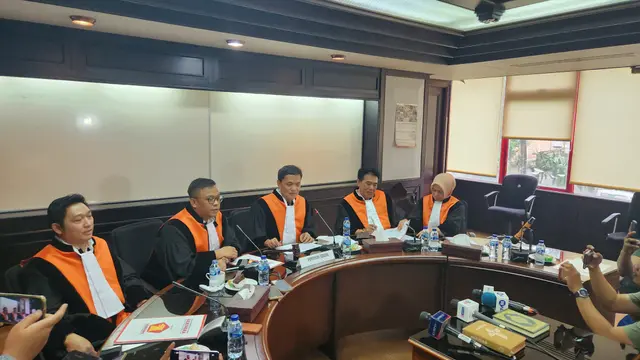 Majelis Kehormatan Partai Gerindra mencopot jabatan Joko Santoso sebagai Ketua DPC Gerindra Semarang, Minggu (10/9/2023).
