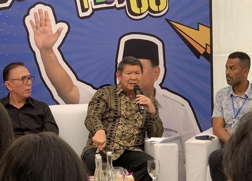 Wakil Ketua Dewan Pembina Partai Gerindra Hashim Djojohadikusumo dalam acara di Surabaya, Jumat (29/9), memuji Wali Kota Solo Gibran Rakabuming Raka sebagai sosok ideal cawapres Prabowo Subianto.