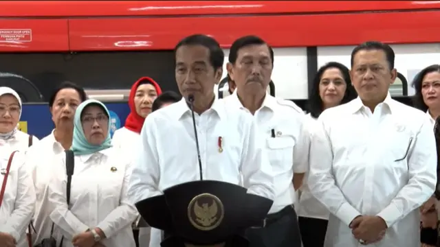 Presiden Joko Widodo (Jokowi) meresmikan LRT terintegrasi Jabodebek;
