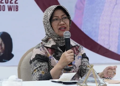 Siti Zuhro.