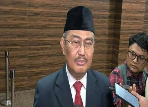Mantan ketua MK Jimly Assiddiqie.