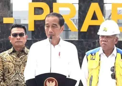 Presiden Joiden ko Widodo atau Jokowi meresmikan jalan tol Indralaya-Prabumulih di Sumatera Selatan, Kamis (26/10/2023).
