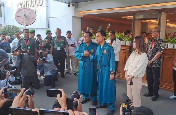 Prabowo dan Gibran periksa kesehatan.
