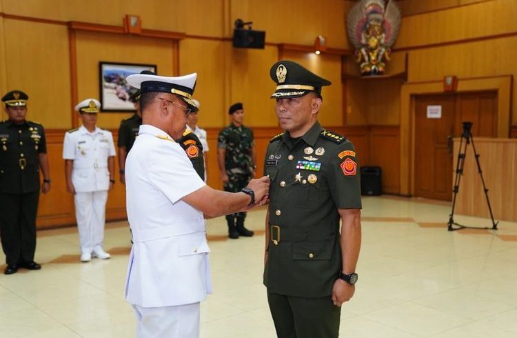 Sertijab Wakapuspen Baru TNI.