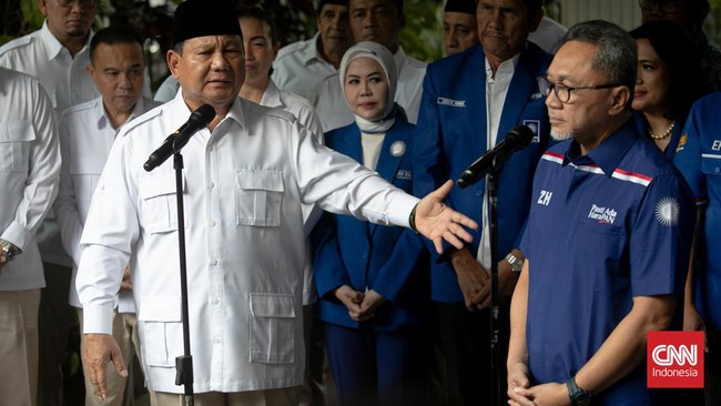 Zulhas saat bersama Prabowo.