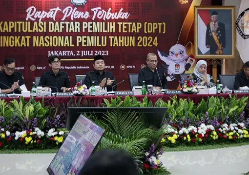 Anggota Komisi Pemilihan Umum (KPU) Betty Epsilon Idroos menyebut pihaknya sudah mendengar adanya dugaan pembobolan data.