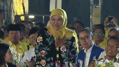 Khofifah.