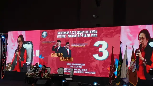 Ketua Umum PDIP Megawati dalam acara Rakornas organisasi sukarelawan dan simpatisan pendukung capres-cawapres nomor urut 3 Ganjar Pranowo dan Mahfud MD di Hall B3-C3 JIEXPO Kemayoran, Jakarta Pusat, Senin (27/11/2023).