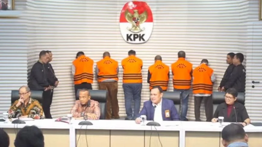 Ketua KPK Firli Bahuri saat konferensi pers OTT Pj Bupati Sorong.