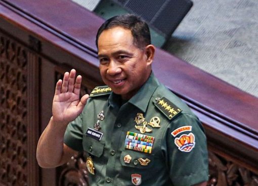 Panglima TNI Jenderal Agus.