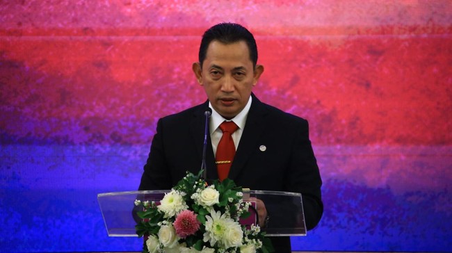 Kapolri Jenderal Listyo Sigit Prabowo mengingatkan seluruh penyidik Polda Metro Jaya untuk mempersiapkan diri menghadapi Praperadilan Firli Bahuri.