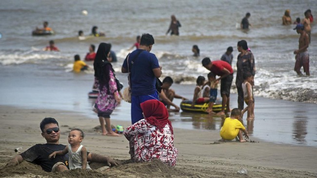 Pantai Anyer.