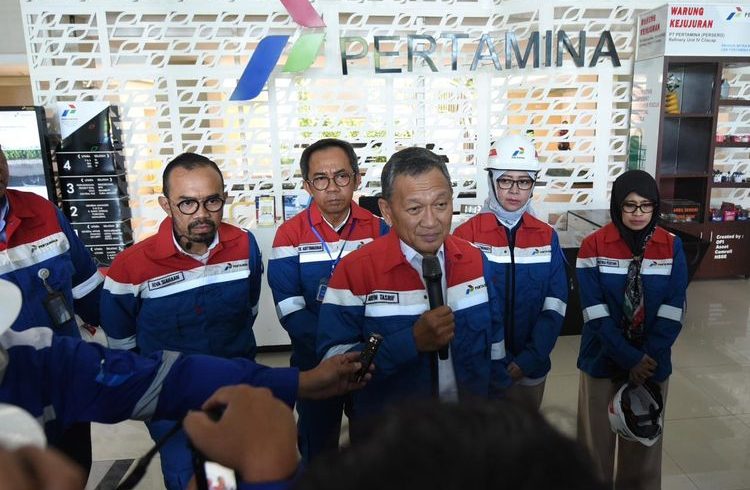 Menteri ESDM Arifin Tasrif kunjungi Kilang Pertamina Cilacap untuk tinjau stok bahan bakar jelang Nataru 2024, Kamis (21/12/2023).