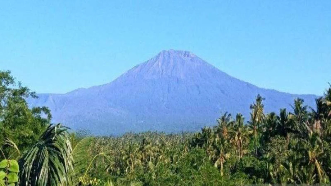 Gunung Rinjani.