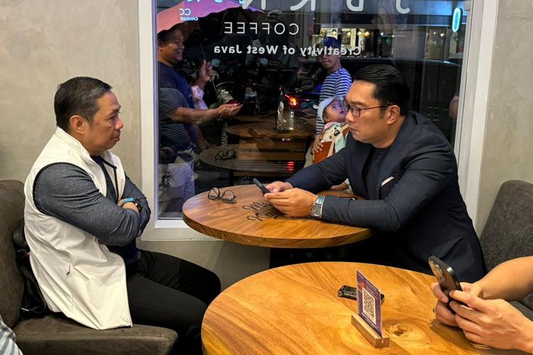 Anis Matta dan Ridwan Kamil.